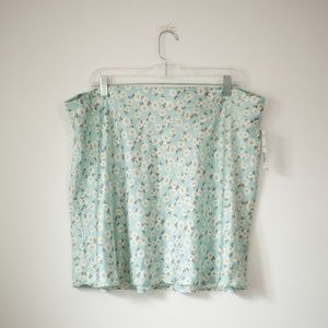 No boundaries 3x skirt, coral with flowers NWT elastic waist